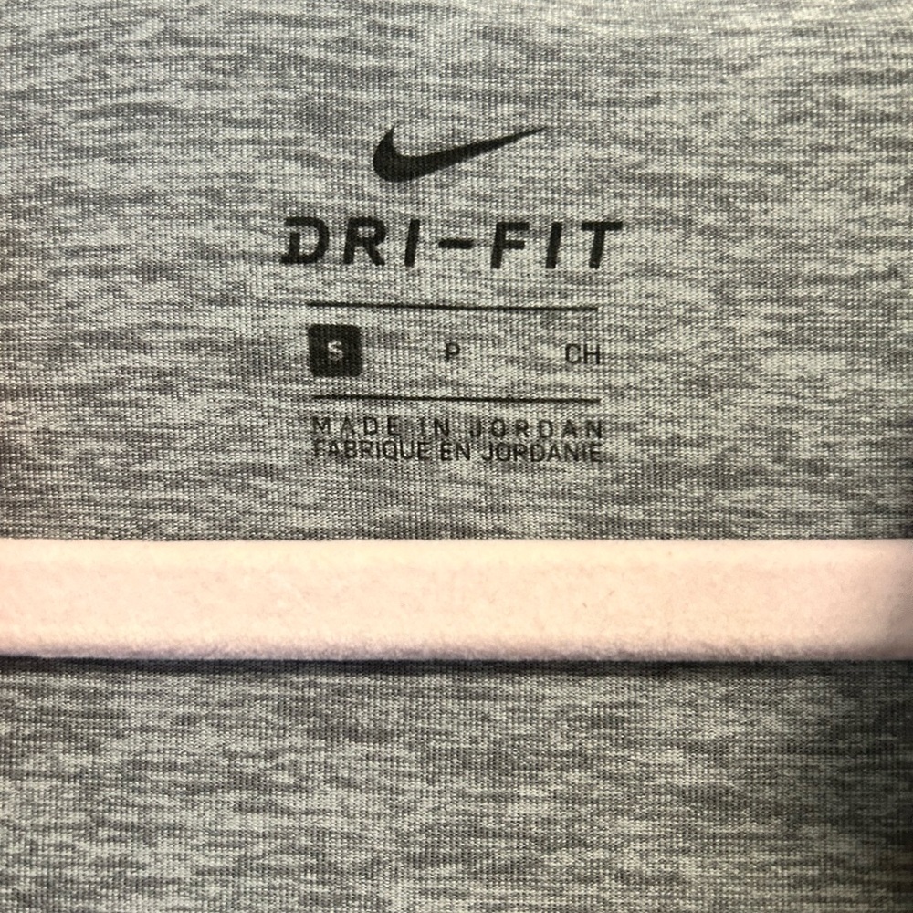 Nike Dri-Fit Heather Gray Quarter Zip Pullover -Women’s Small - Picture 6 of 6